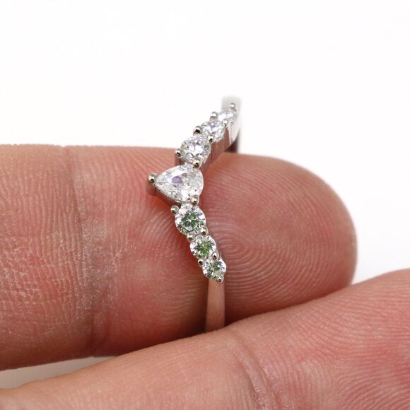 Elegant Silver Gemstone Statement Ring - Handmade 925 Sterling Silver Accessory - Picture 4 of 9